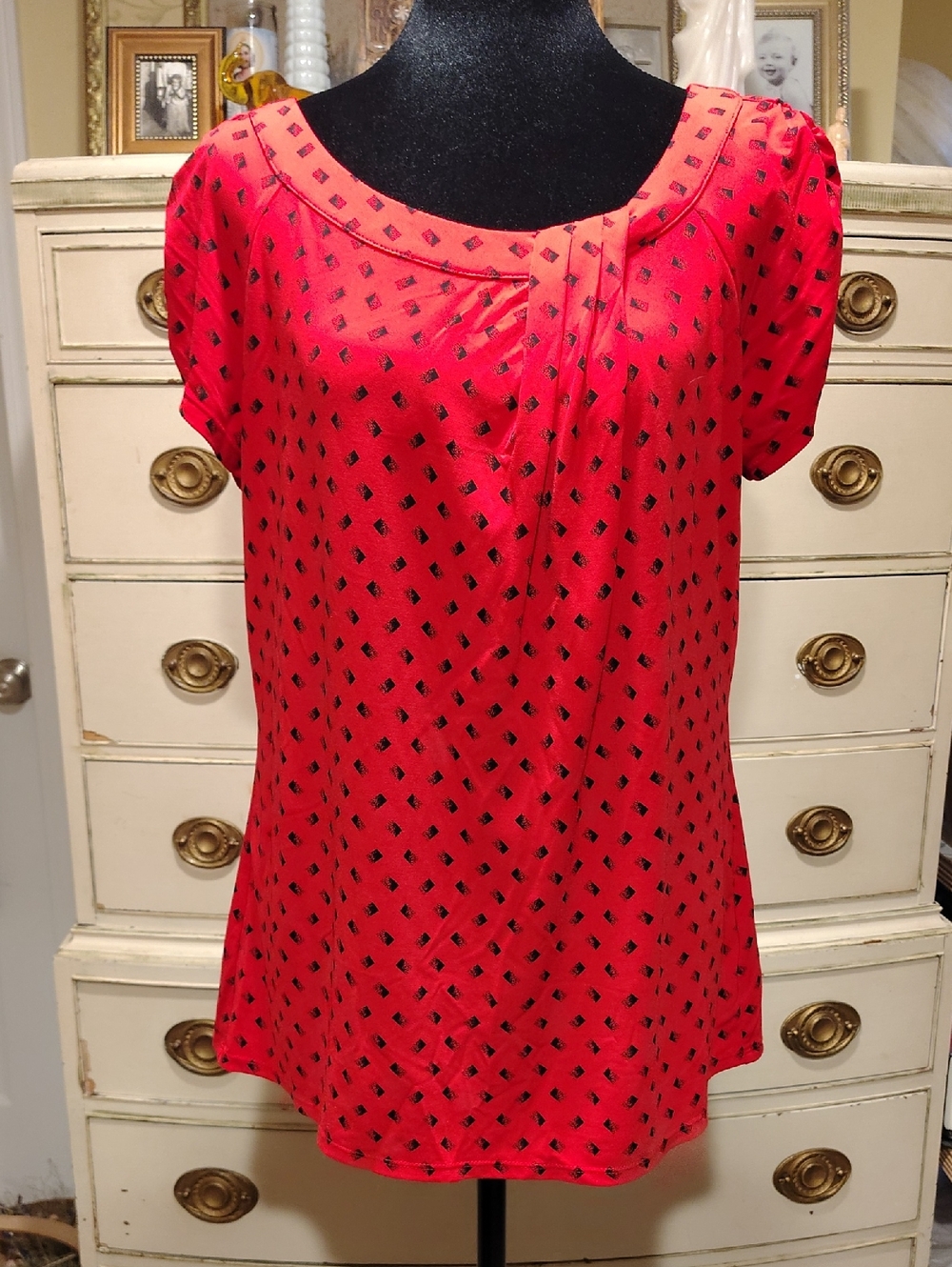 MINT vintage 80s Red Short-Sleeve Scoop Neck Women's Top